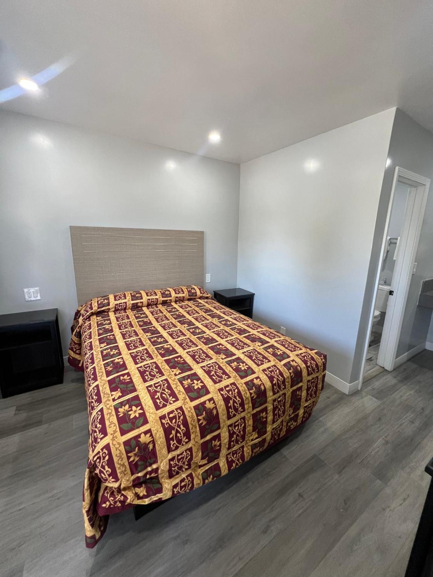 Eastsider Motel -Downtown La New Rooms — Photos 3